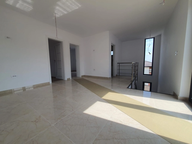 Casa 3 camere - CUG