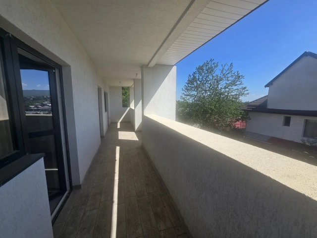 Casa 5 camere - Bucium
