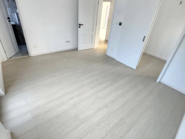 Casa 4 camere - Uricani