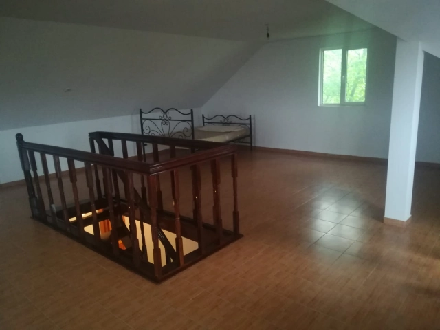 Casa 4 camere - Bucium