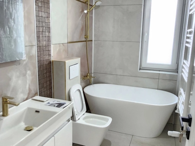 Casa 4 camere - Uricani