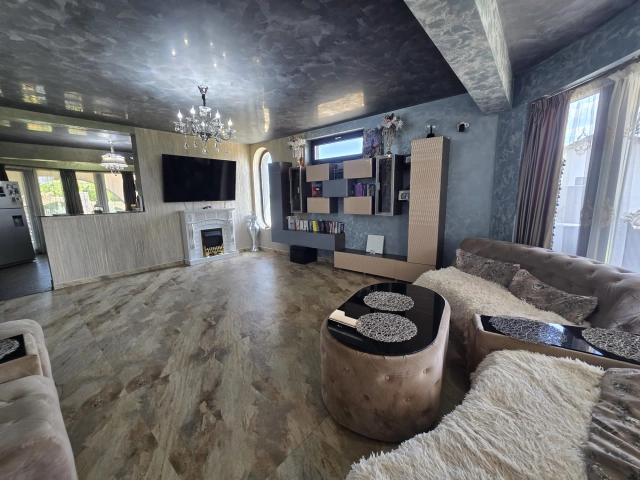 Casa 5 camere - Visani