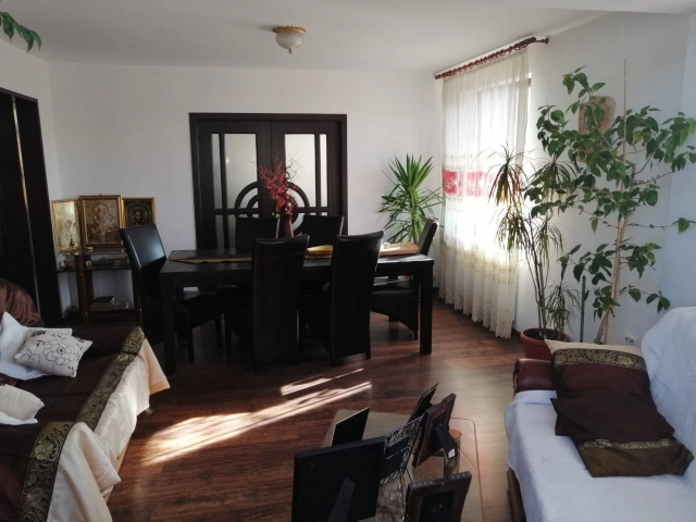 Casa 5 camere - Visani