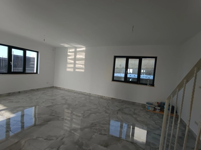 Casa 4 camere - Valea Lupului