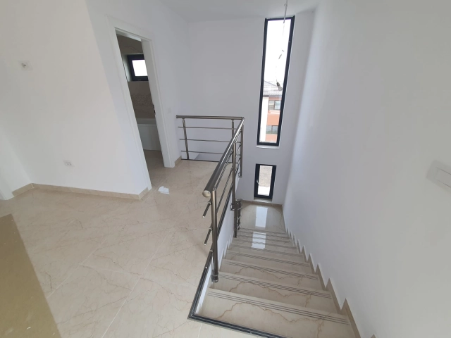 Casa 3 camere - CUG
