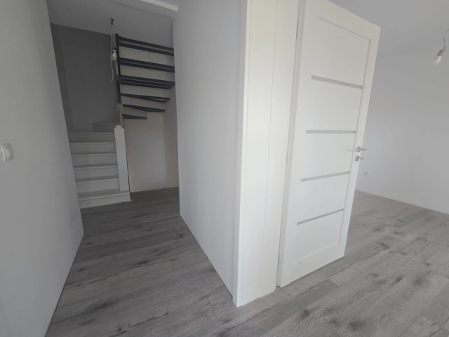 Casa 5 camere - Bucium