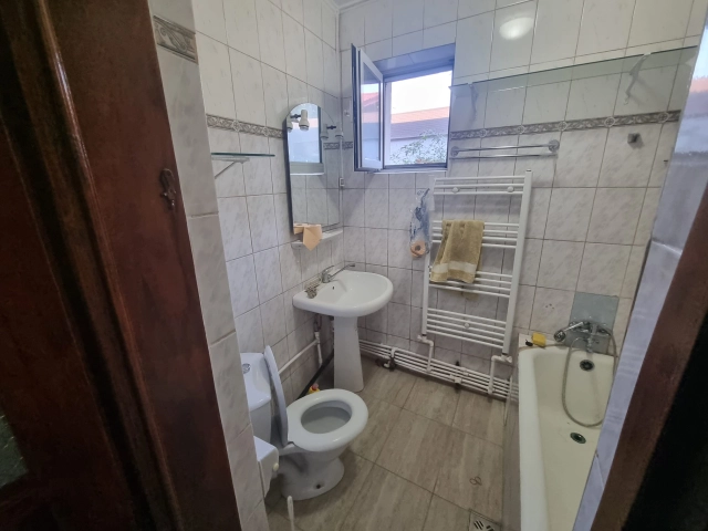 Casa 3 camere - Podu Ros