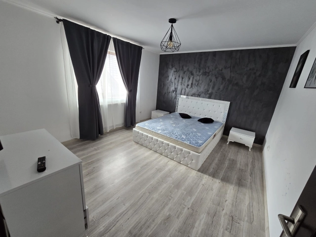Casa 4 camere - Miroslava