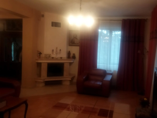 Casa 9 camere - Bucium