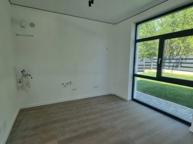 Casa 4 camere - Bucium
