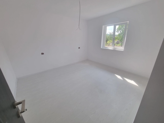 Casa 4 camere - Tomesti