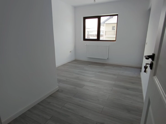 Casa 4 camere - Valea Lupului