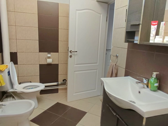 Casa 5 camere - Aroneanu