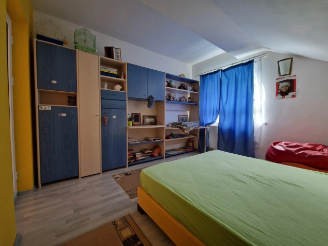 Casa 4 camere - Bucium