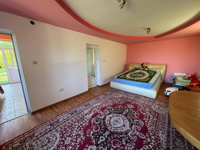 Casa 3 camere - Bucium