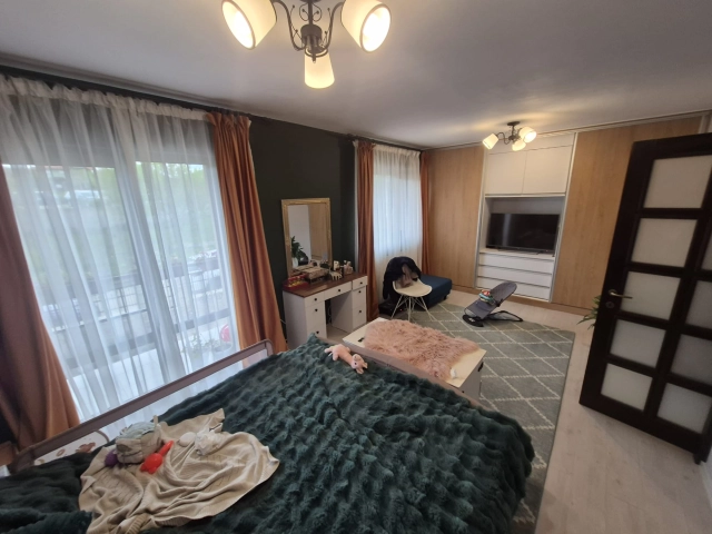 Casa 4 camere - CUG