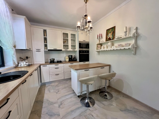 Casa 4 camere - Vorovesti