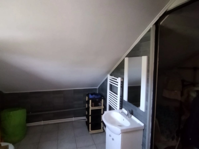 Casa 5 camere - Vinatori