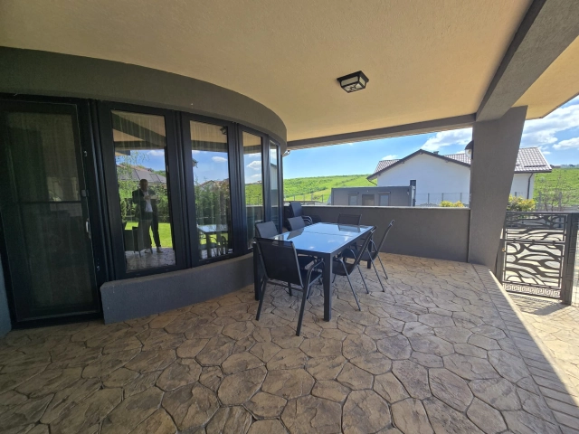 Casa 5 camere - Visani