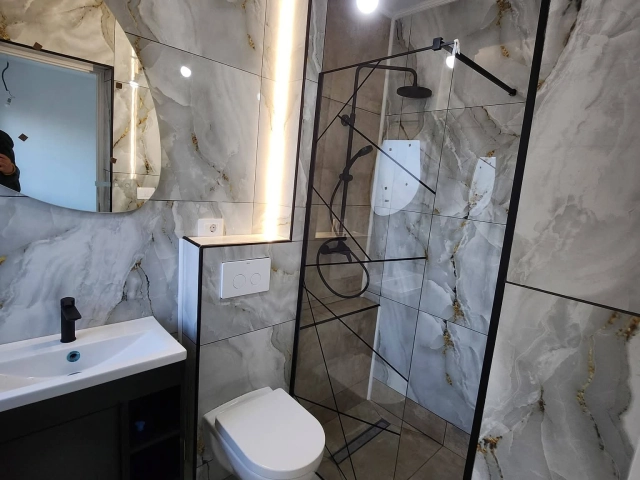 Casa 4 camere - Uricani