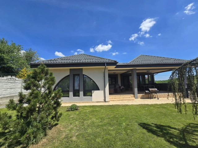Casa 5 camere - Visani