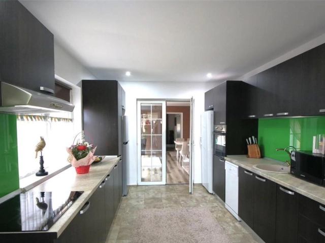 Casa 3 camere - Miroslava