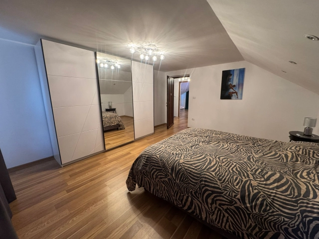 Casa 4 camere - Tomesti
