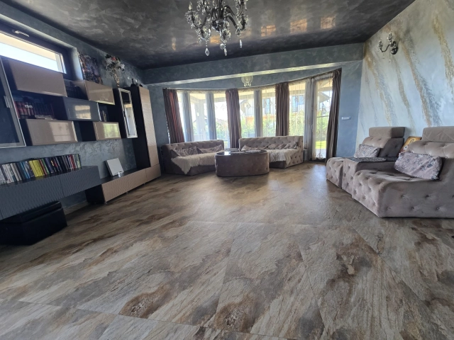 Casa 5 camere - Visani