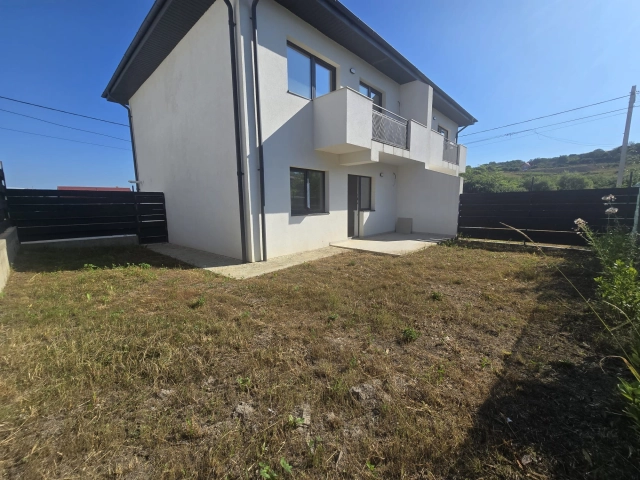 Casa 4 camere - Bucium