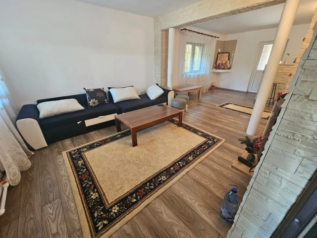 Casa 8 camere - CUG