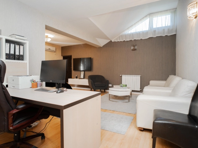 Casa 10 camere - Tatarasi