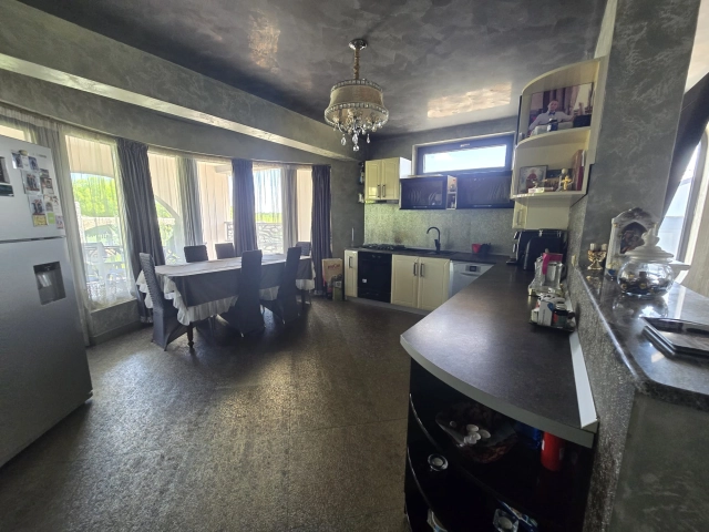 Casa 5 camere - Visani
