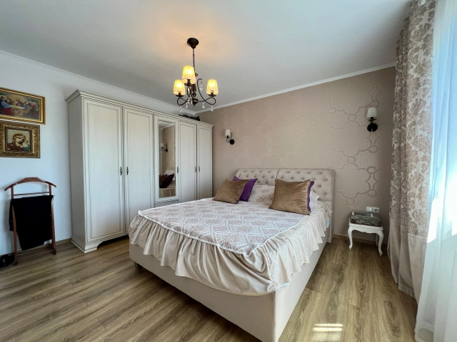 Casa 4 camere - Vorovesti