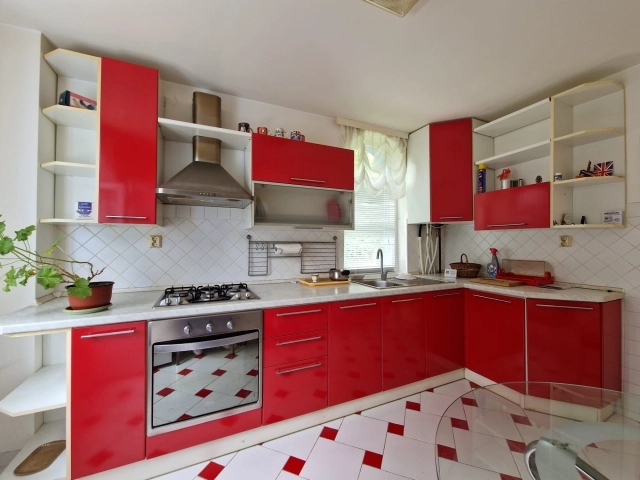 Casa 4 camere - Bucium