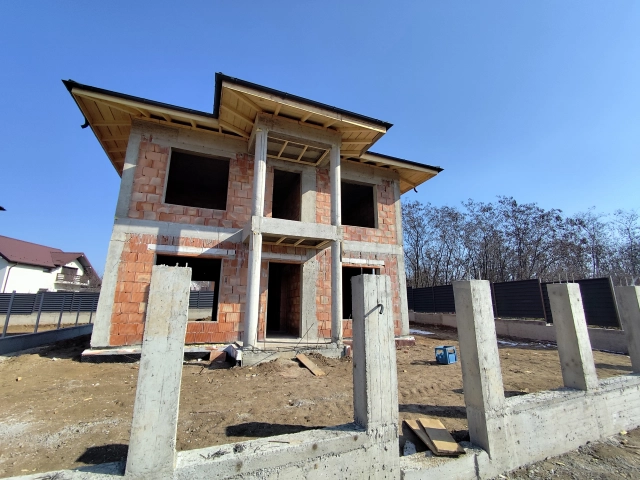 Casa 4 camere - Visani