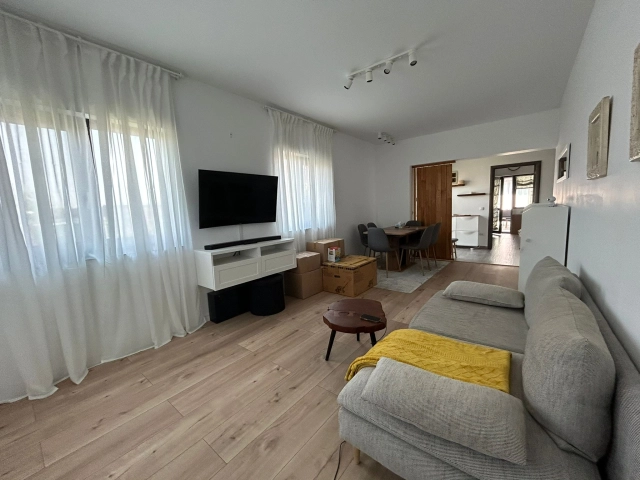 Casa 4 camere - Breazu