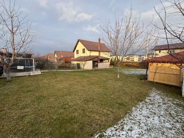 Casa 5 camere - Lunca Cetatuii
