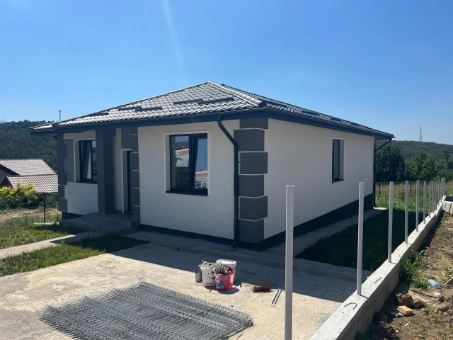 Casa 4 camere - CUG