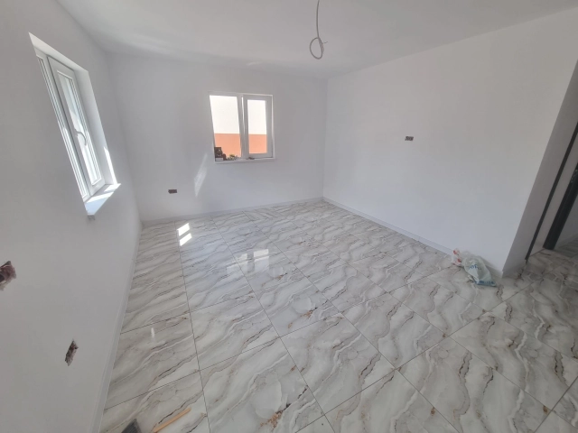 Casa 4 camere - Tomesti