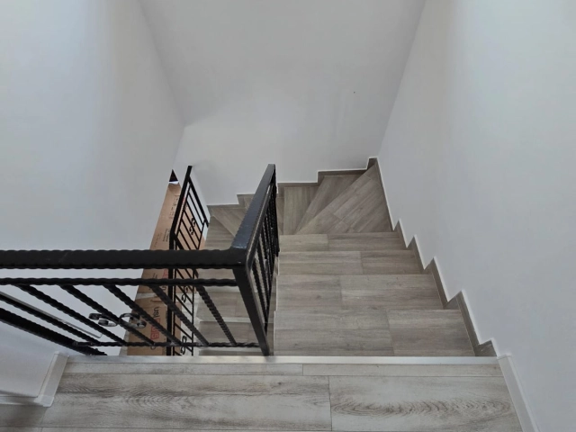 Casa 3 camere - Miroslava