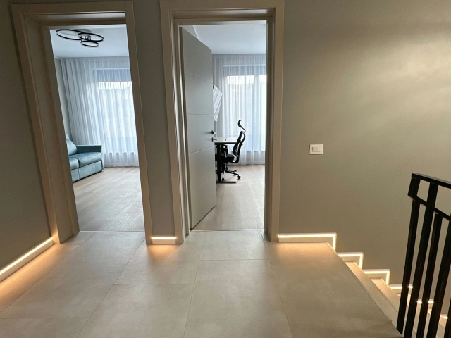 Casa 4 camere - Bucium