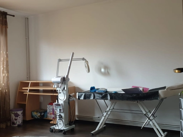 Casa 5 camere - Barnova