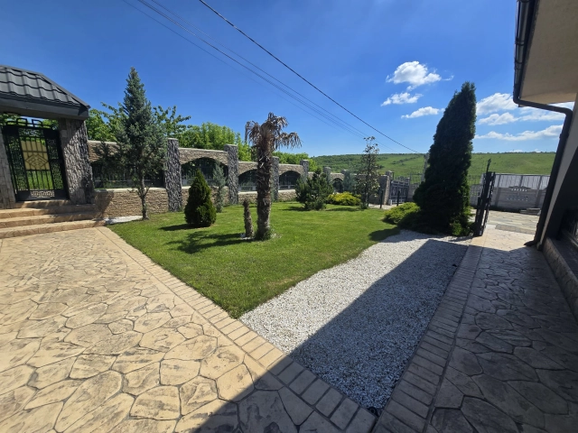 Casa 5 camere - Visani