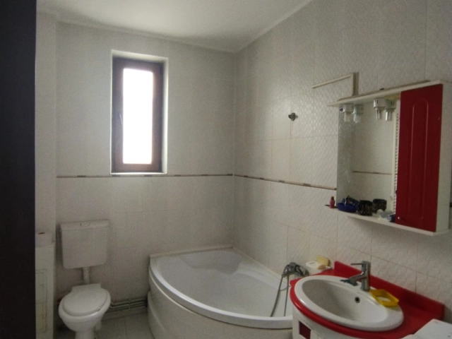 Casa 5 camere - Copou