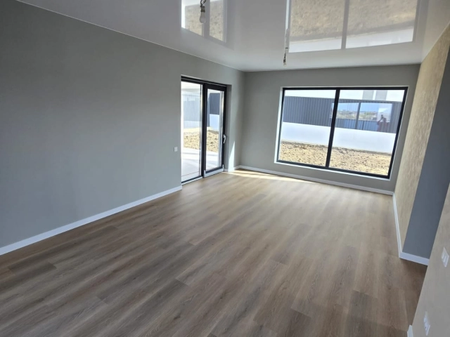 Casa 4 camere - Visani