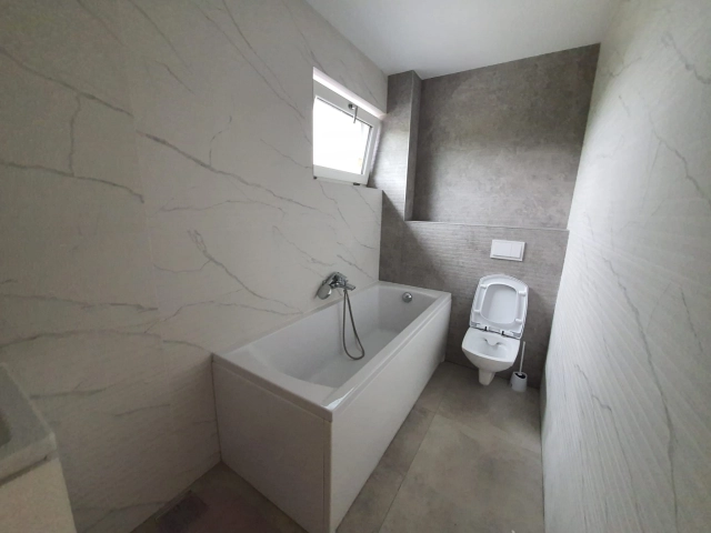 Casa 4 camere - Bucium