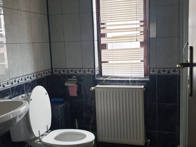 Casa 5 camere - Barnova