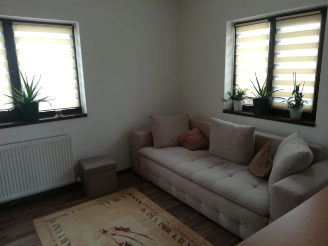 Casa 6 camere - Valea Lupului