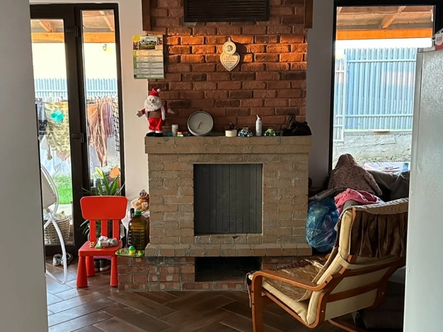 Casa 5 camere - Ciurbesti