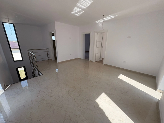 Casa 3 camere - CUG